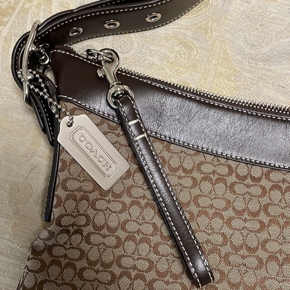 COACH HANDBAG - Picture 12 of 12